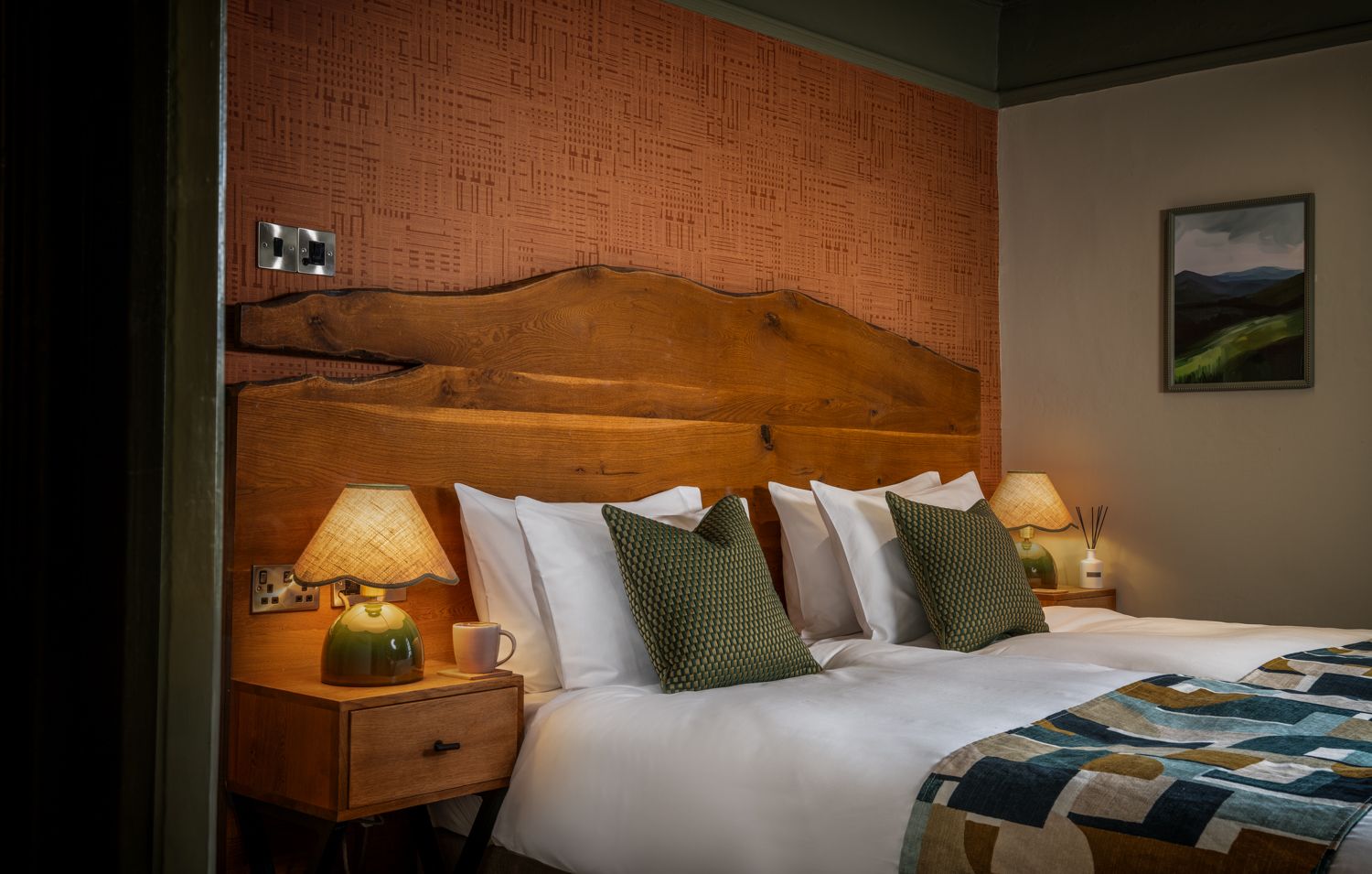 classic twin bedroom at the royal oak