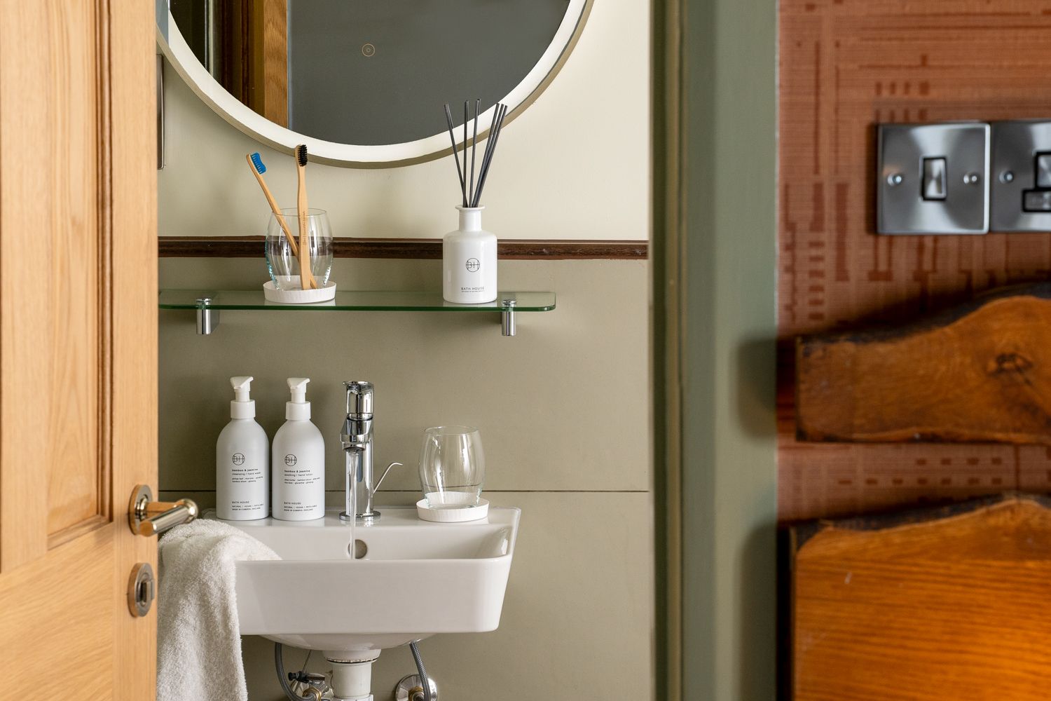 looking through the en-suite from a signature bedroom